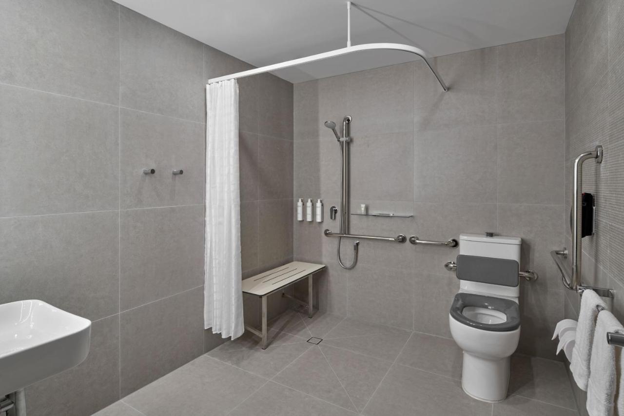 Hotel Courtyard By Marriott Melbourne Flagstaff Gardens Extérieur photo