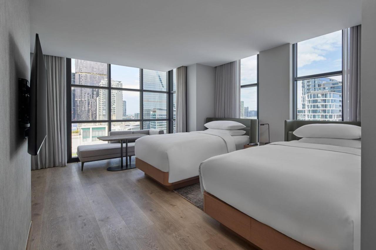 Hotel Courtyard By Marriott Melbourne Flagstaff Gardens Extérieur photo