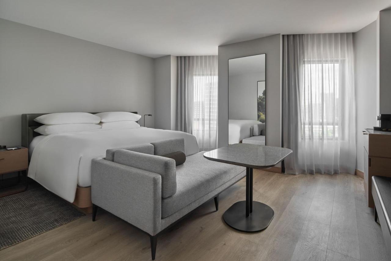 Hotel Courtyard By Marriott Melbourne Flagstaff Gardens Extérieur photo