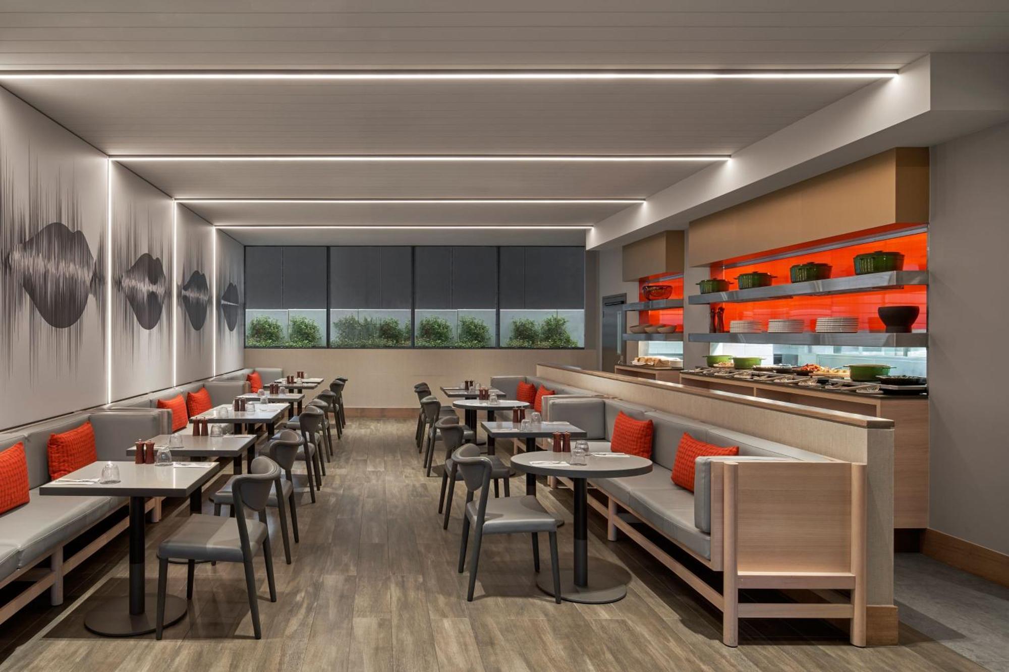 Hotel Courtyard By Marriott Melbourne Flagstaff Gardens Extérieur photo